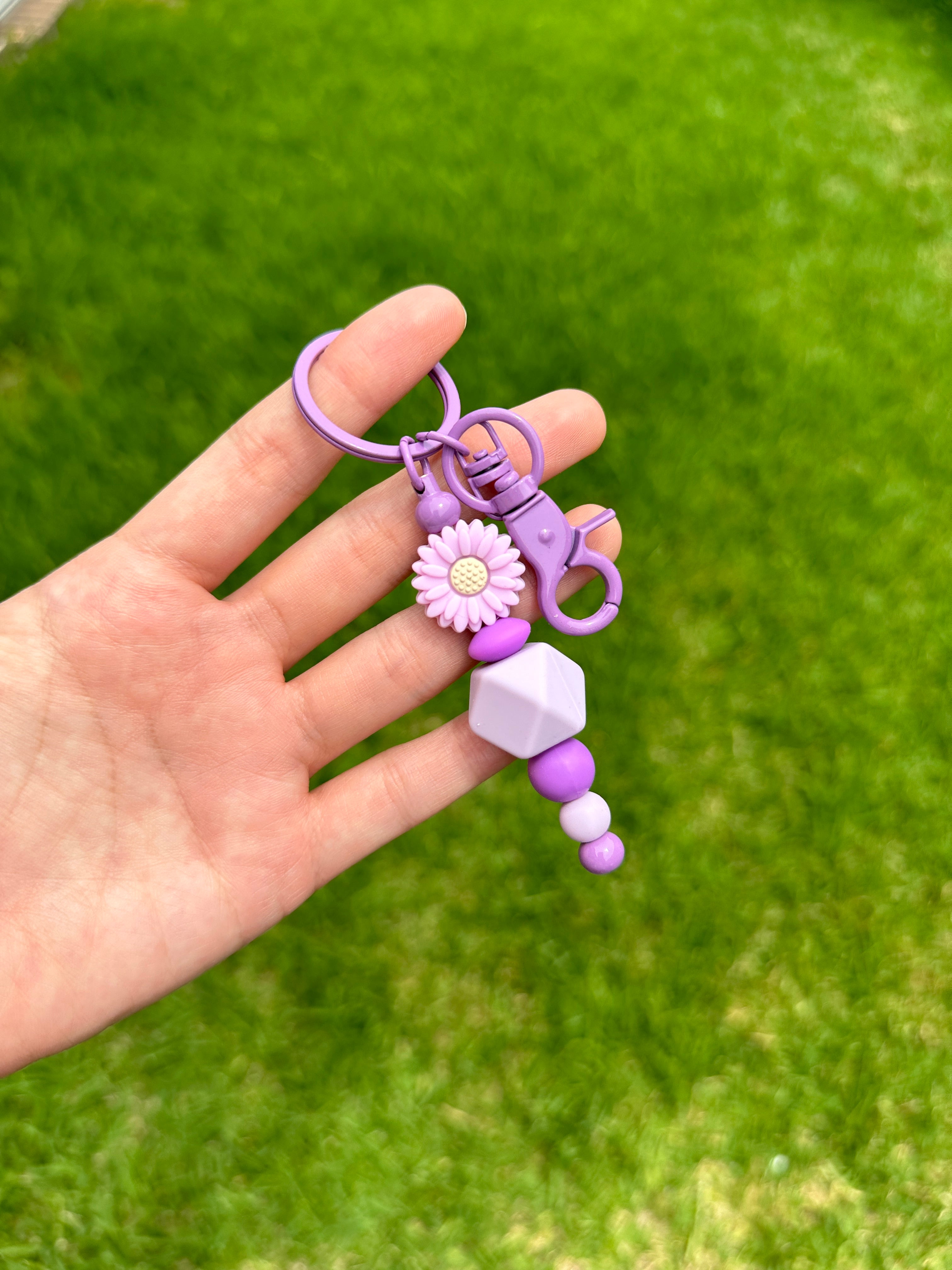 Daisy Keychain (Purple)